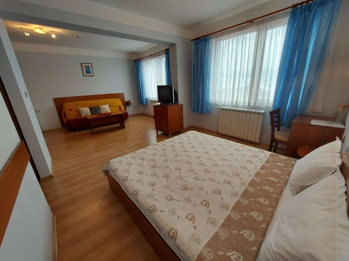 Boryka Family Hotel Asikoria Ngoại thất bức ảnh