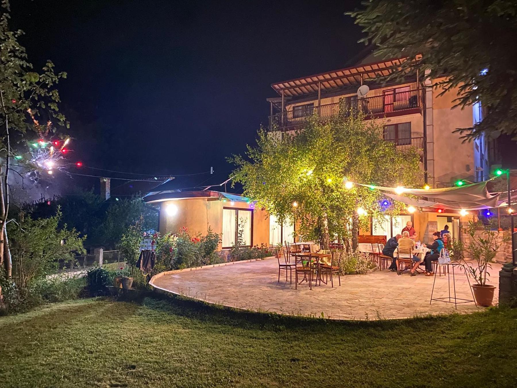 Boryka Family Hotel Asikoria Ngoại thất bức ảnh